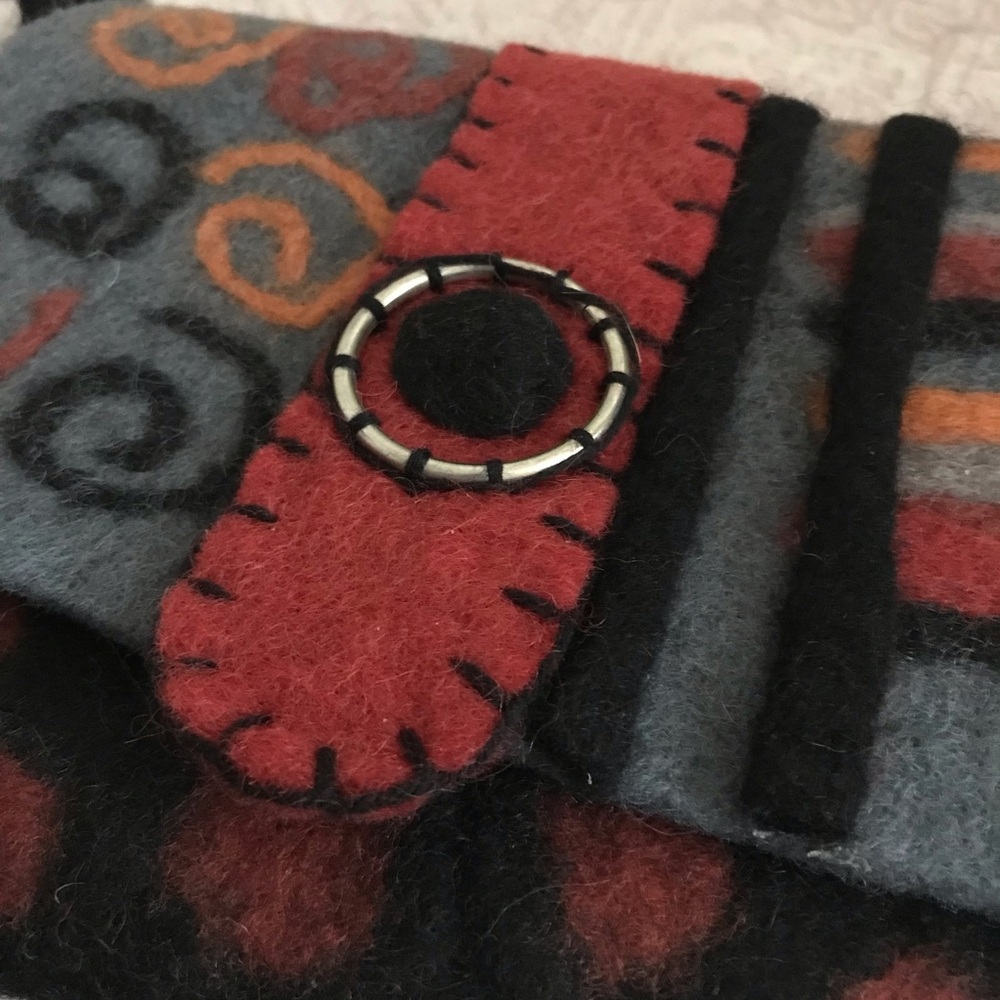 Colorful Felt Clutch Bag - Picture 2 of 8